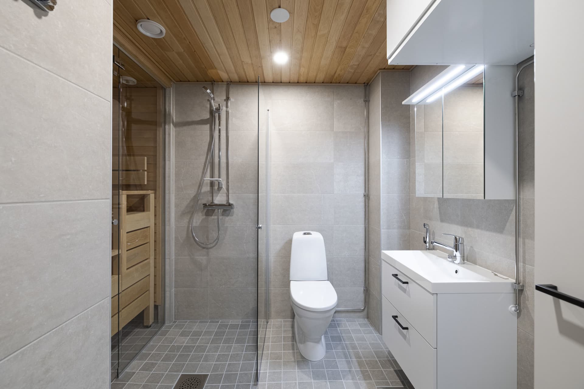 Mustasaaren Bergiuksen kodit ovat muuttovalmiita. Kodit sijaitsevat Mustasaaren Omenalaaksossa. 