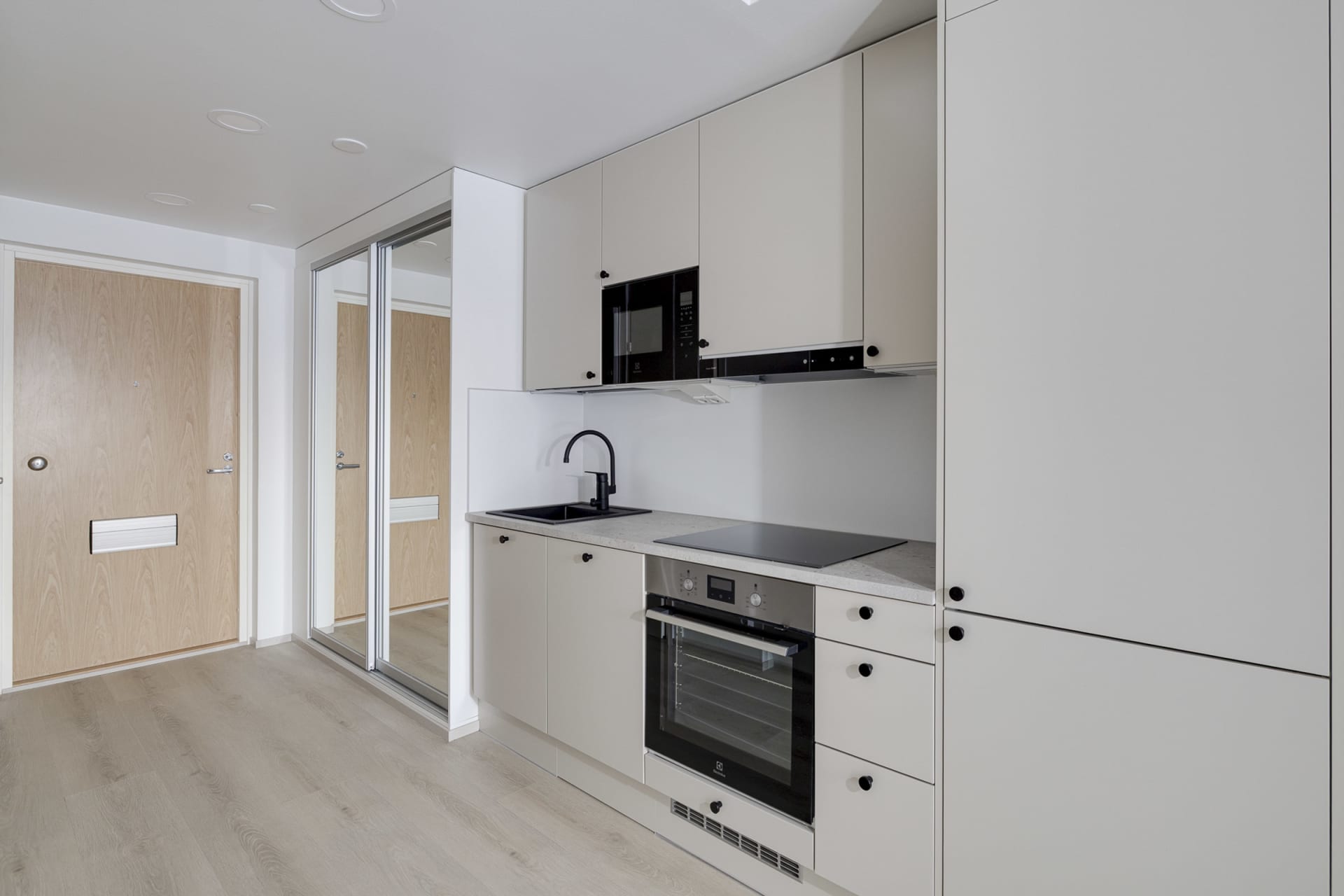 Mustasaaren Bergiuksen kodit ovat muuttovalmiita. Kodit sijaitsevat Mustasaaren Omenalaaksossa. 