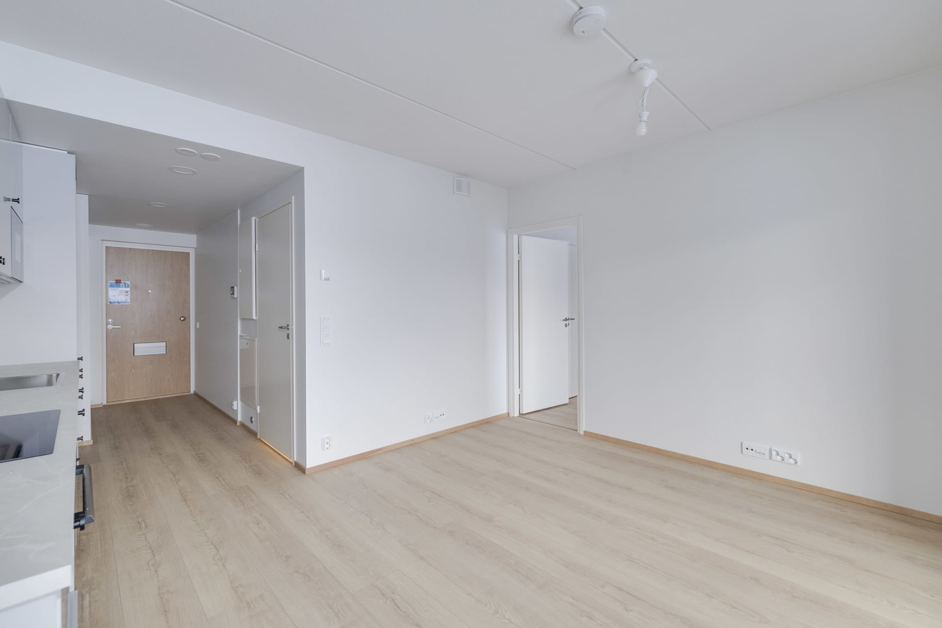 Mustasaaren Bergiuksen kodit ovat muuttovalmiita. Kodit sijaitsevat Mustasaaren Omenalaaksossa. 