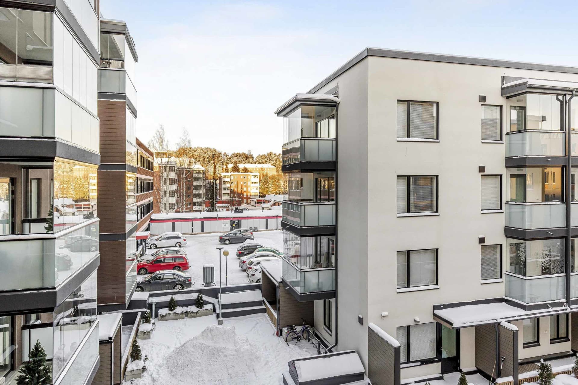 Muuttovalmiita koteja Kuopion keskustassa Maaherrankadulla