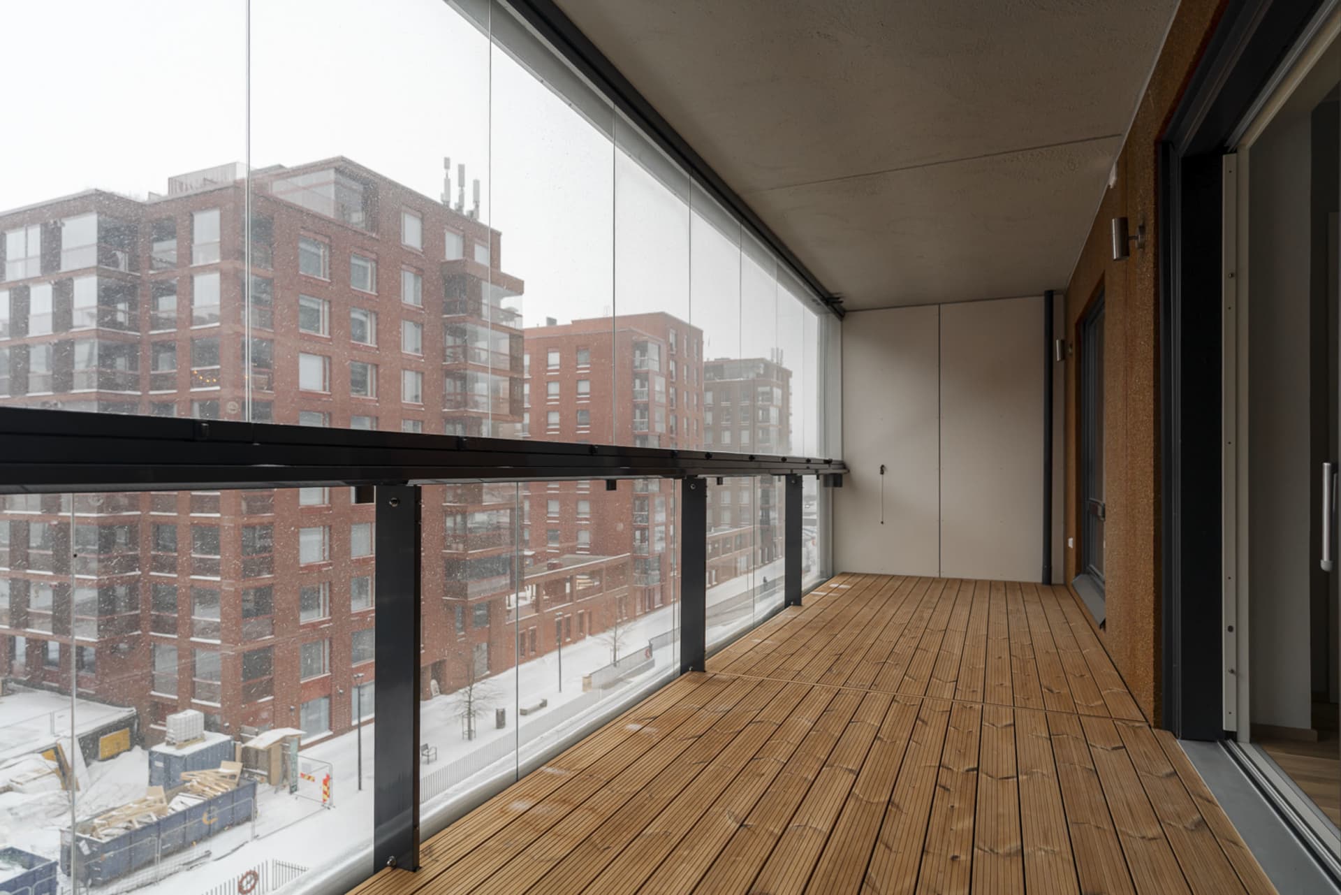 Myytävät asunnot Tampereen Ranta-Tampellassa. Tampereen Kanavansilta sijaitsee aivan Ranta-Tampellaa halkovan kanavan varrella.