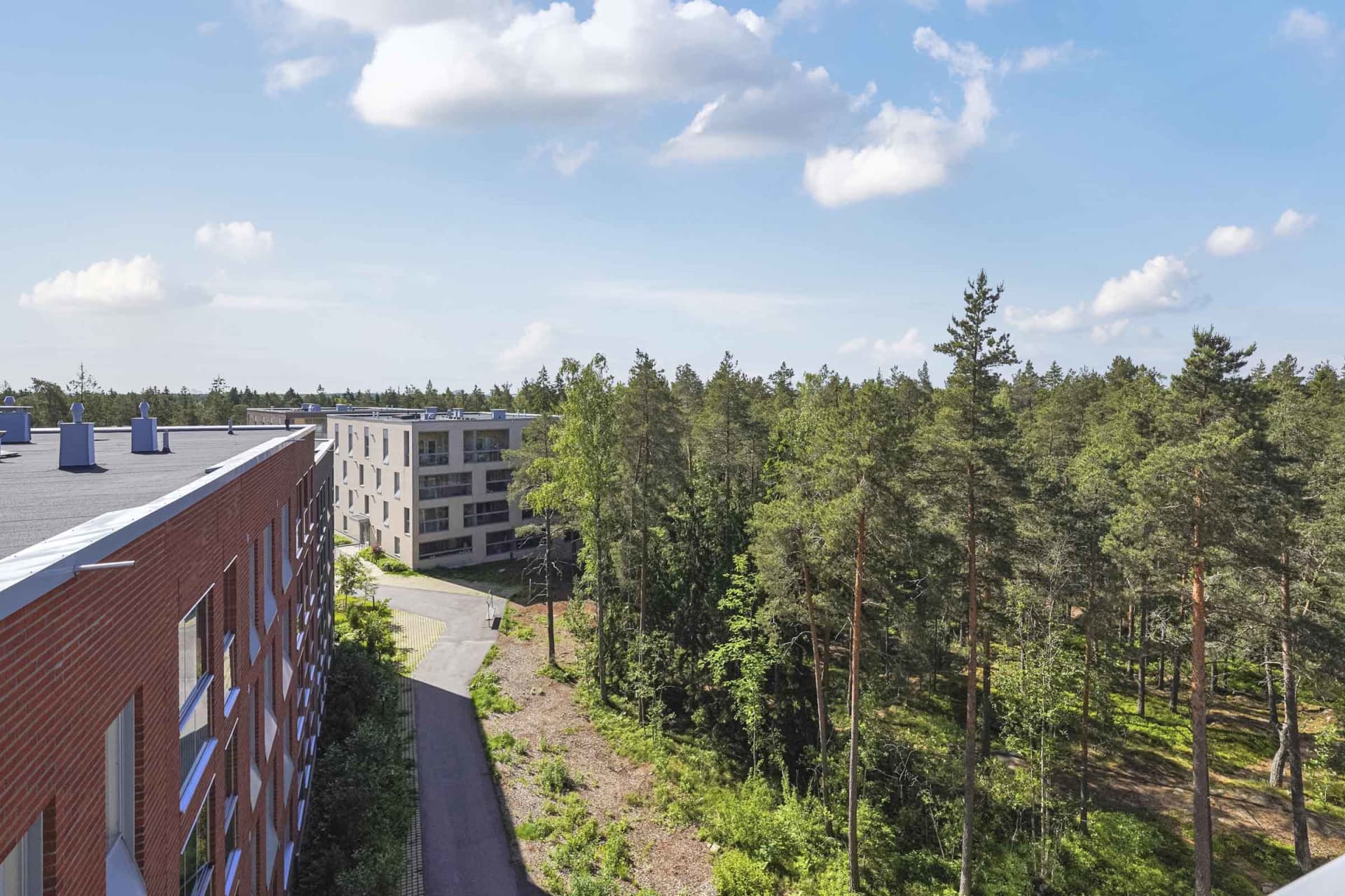 Myytävät asunnot Helsingin Kuninkaantammen alueella