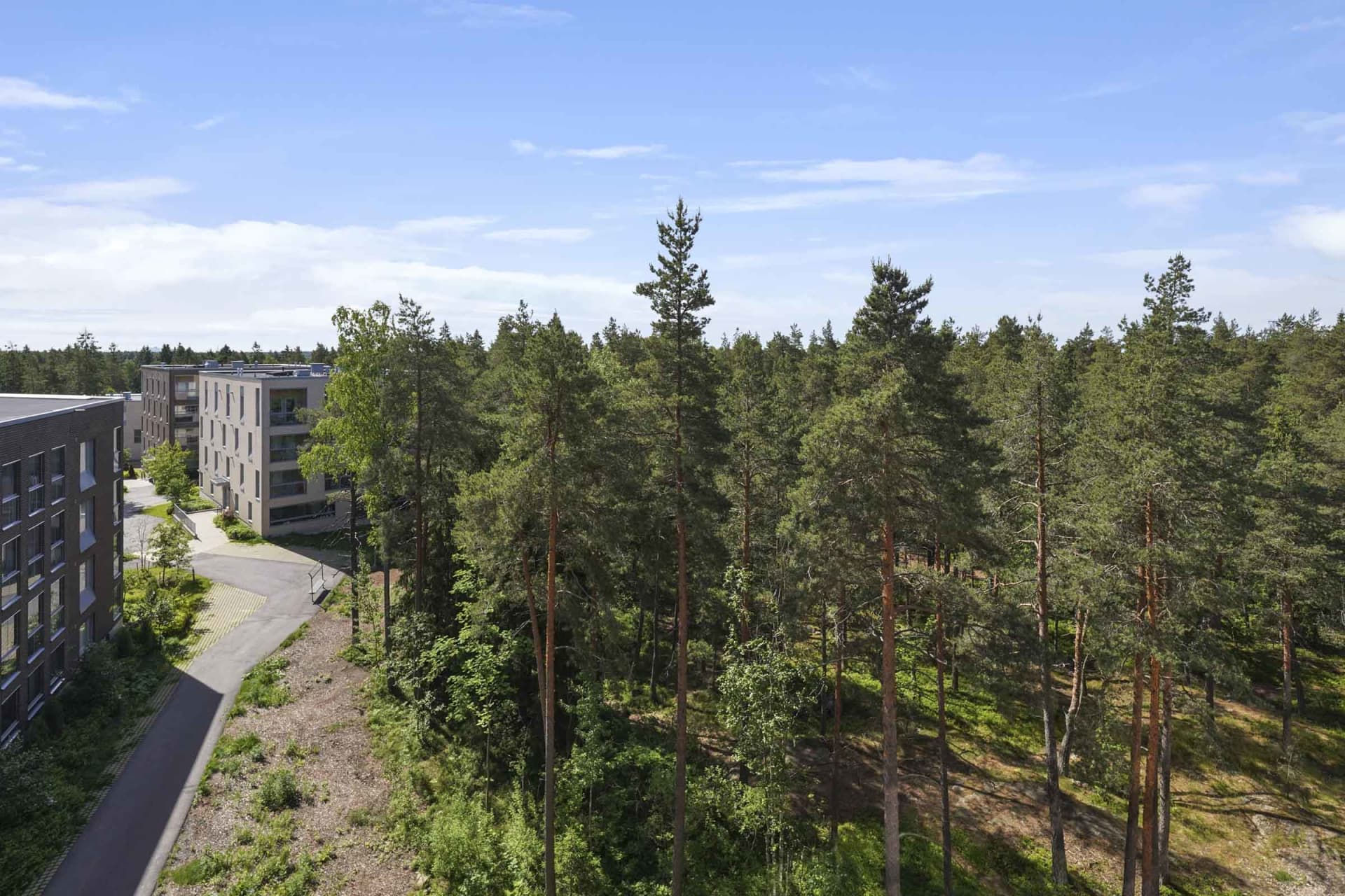 Myytävät asunnot Helsingin Kuninkaantammen alueella