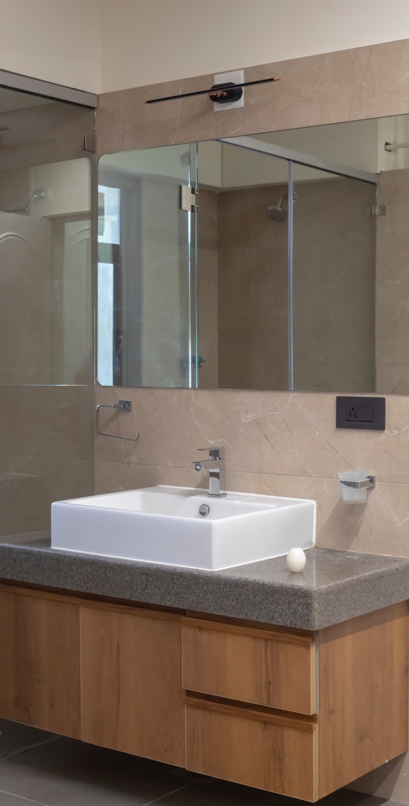 Modern bathroom wash basin and vanity cabinet