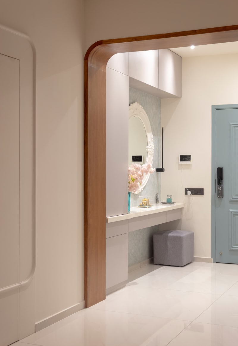 Entryway console with mirror and grey pouf