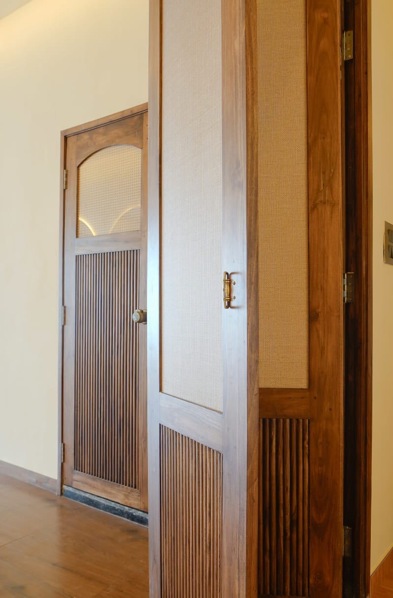 Detail of folding wooden screen hinge