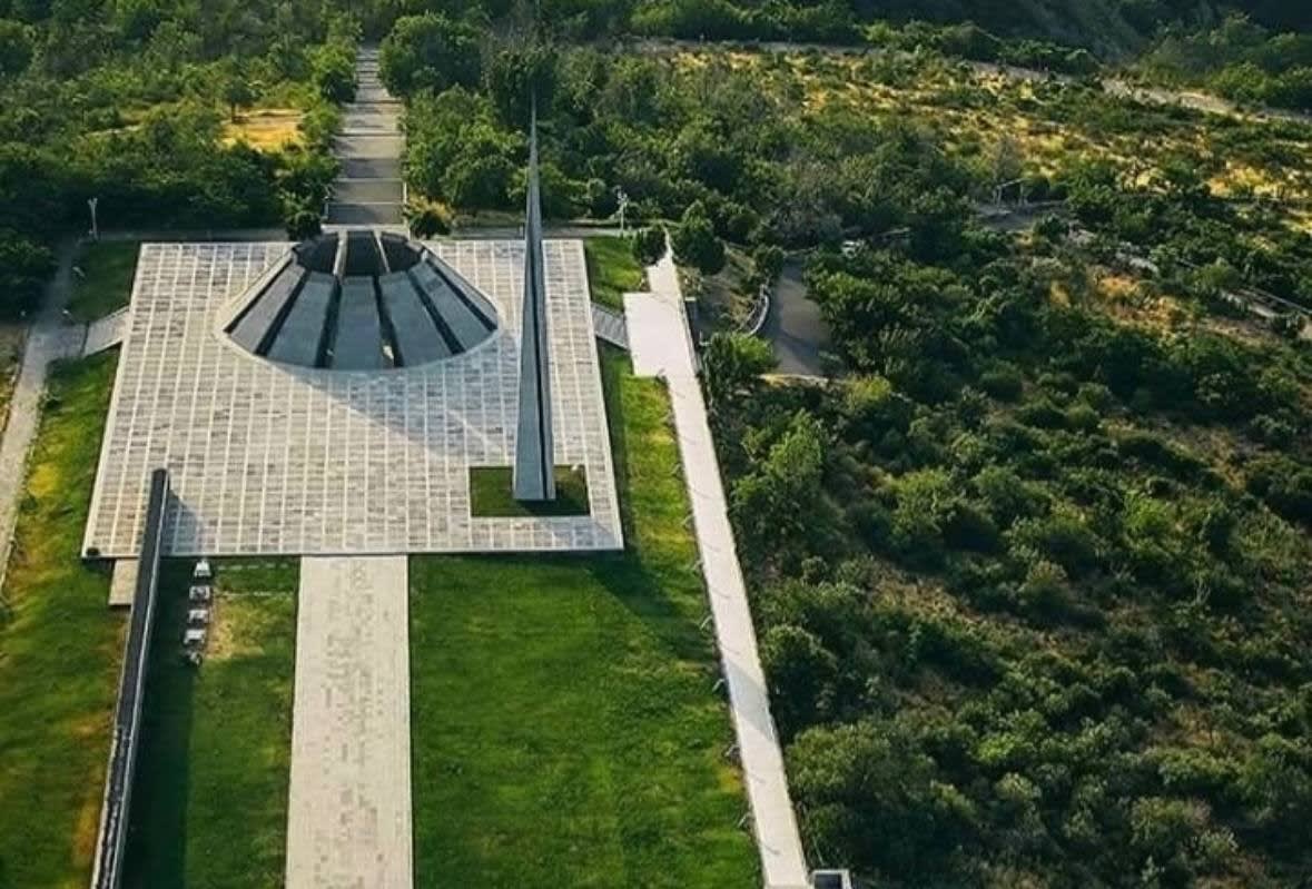 Ծիծեռնակաբերդի հուշահամալիր