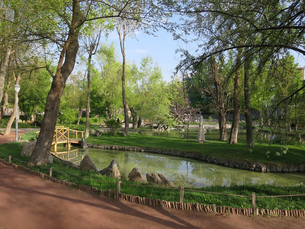 Парк влюблённых 