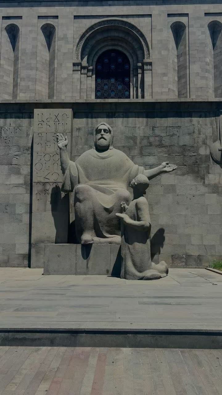 Памятник Месропу Маштоцу