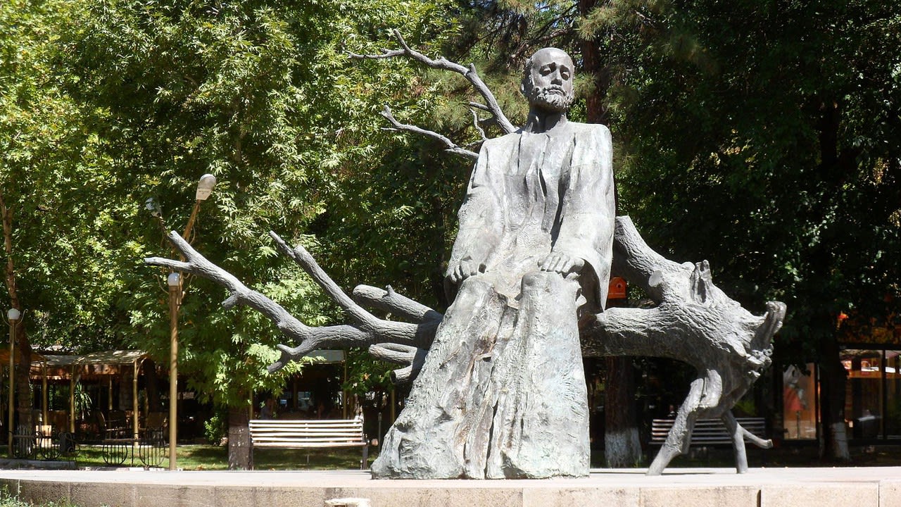 Памятник Комитасу