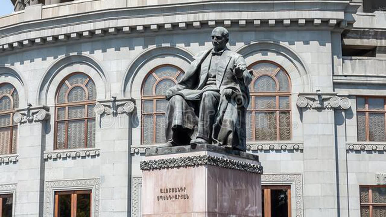 Памятник Александру Спендиаряну 