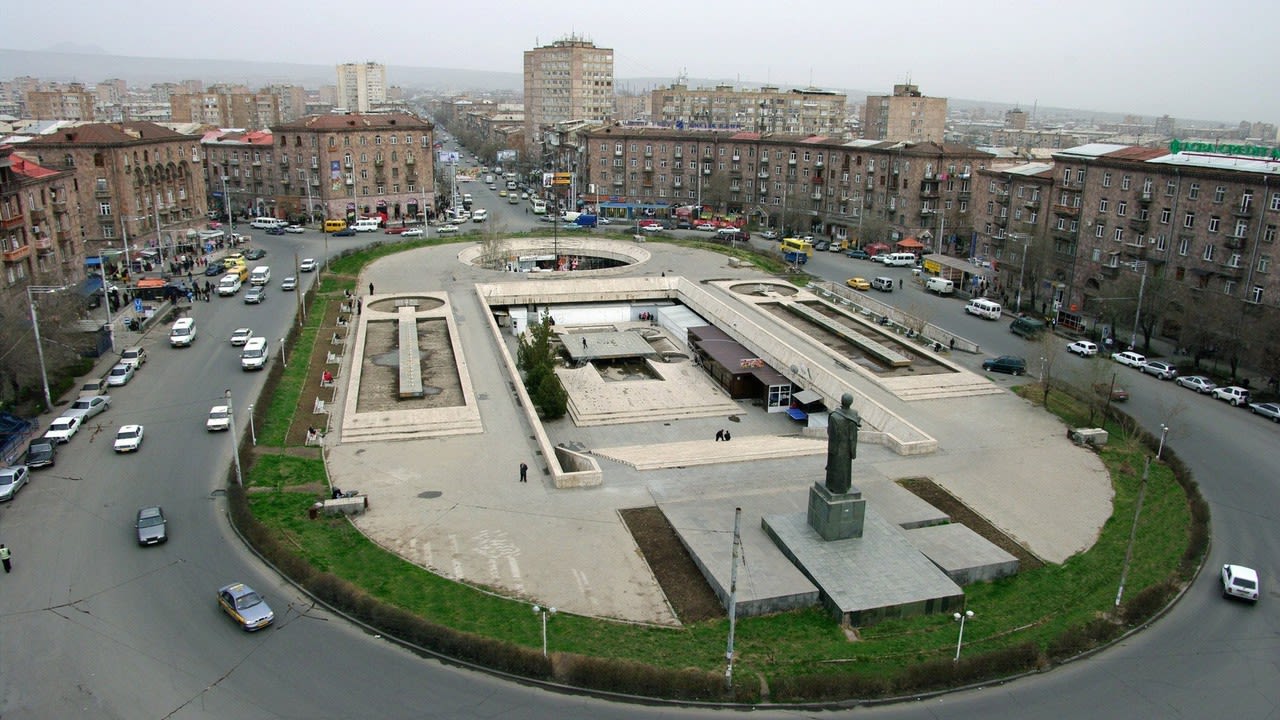 Գարեգին Նժդեհ կայարան