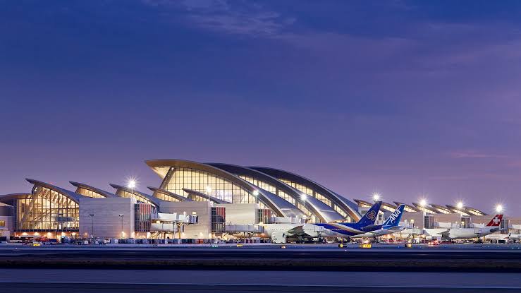 Международный аэропорт Лос-Анджелес (LAX)