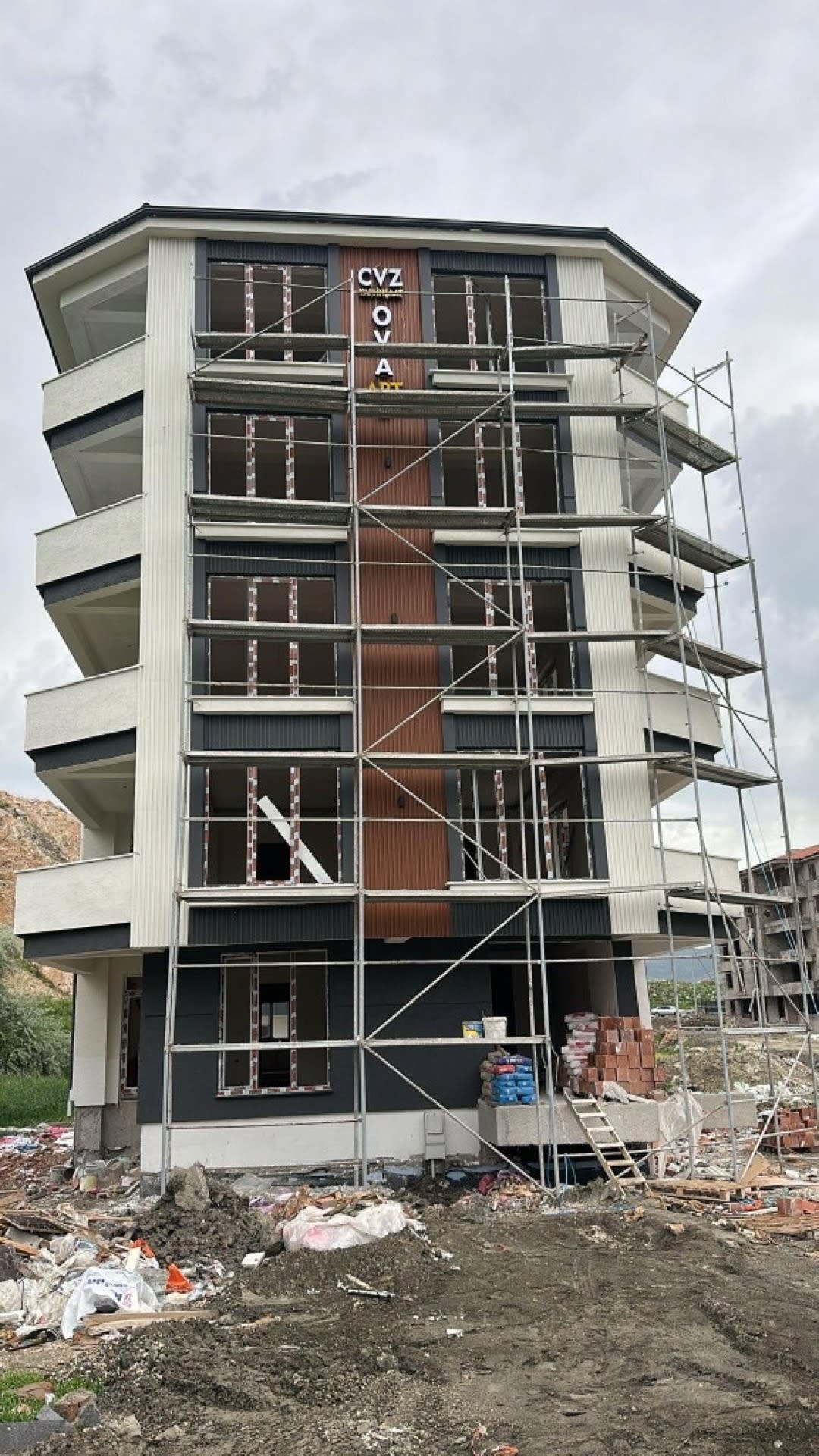 Ova Apt dış cephe proje görseli 1 — Turhal, Tokat - küçük görsel 4