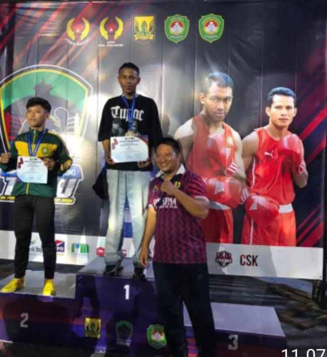 Siswa SMA Negeri 5 Kota Sukabumi Meraih Juara 1 Tinju Bupati CUP VIII Tahun 2025