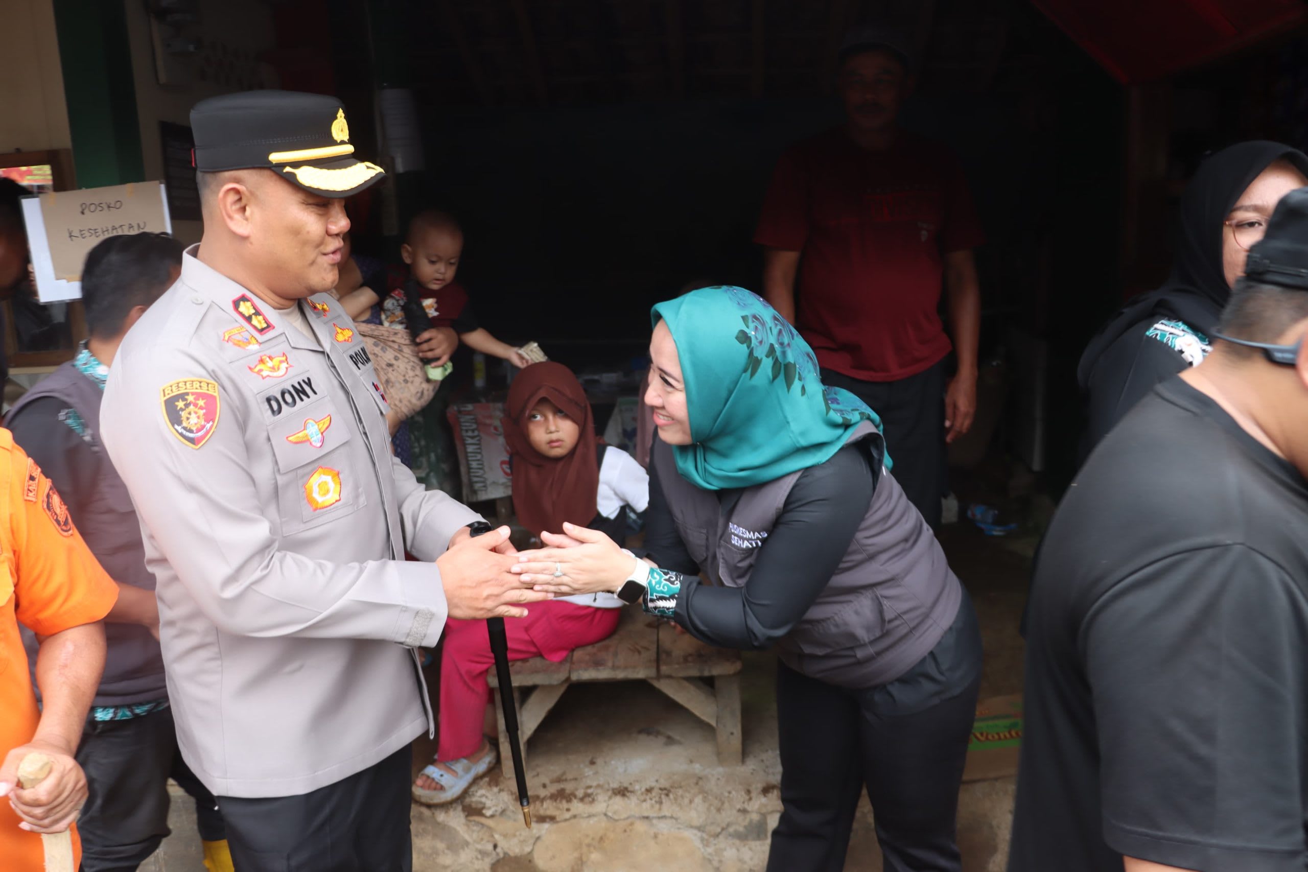 Kapolres bersama Forkopinda Kab. Subang Tinjau Lokasi Bencana Alam di Desa Mayang Kec. Cisalak