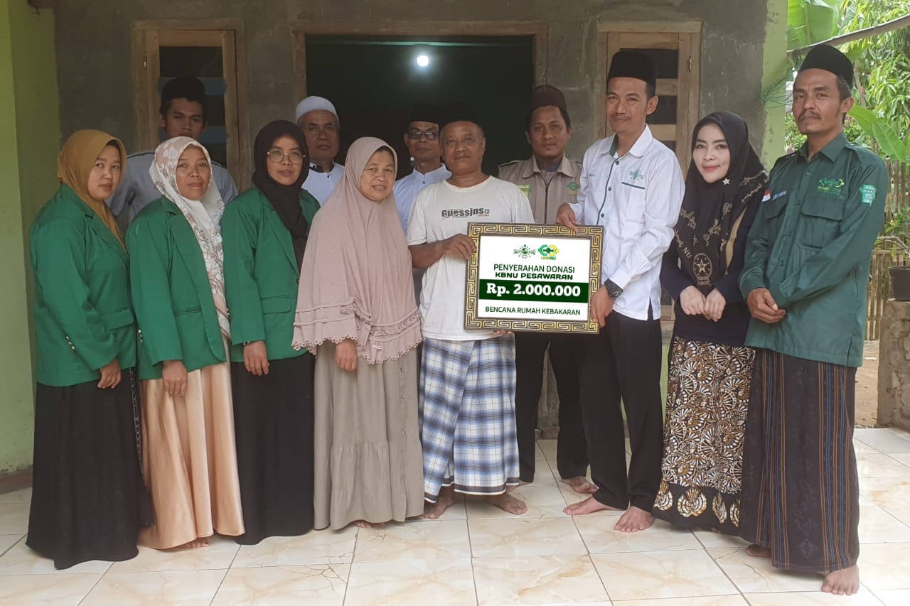 NU Care–LAZISNU Pesawaran dan UPZIS NU Care Lazisnu MWC Way Lima Santuni Keluarga Korban Kebakaran di Desa Margodadi