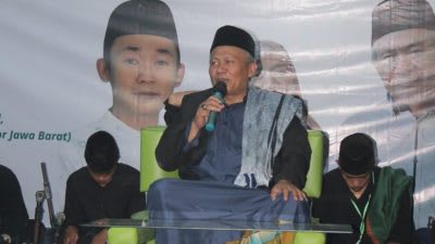 Pesantren Al Mashoolih peringati Maulid Nabi, sempurnakan Puncak Hari Santri