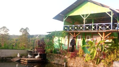 Villa My Kanyaah, Rekomendasi Penginapan Bernuansa Alam di Kabupaten Garut