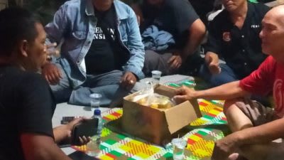 Ramaldi Ketua AWPI Didampingi Rekan wartawan Bayangkara Mengunjungi Kediaman Wawan.S Ketua A-PPI Purwakarta