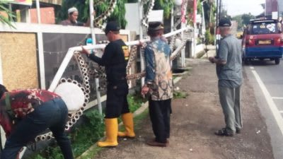 Jum'at Bersih Bersama Warga Masyarakat Desa Lebak anyar Kecamatan Pasawahan Kabupaten Purwakarta