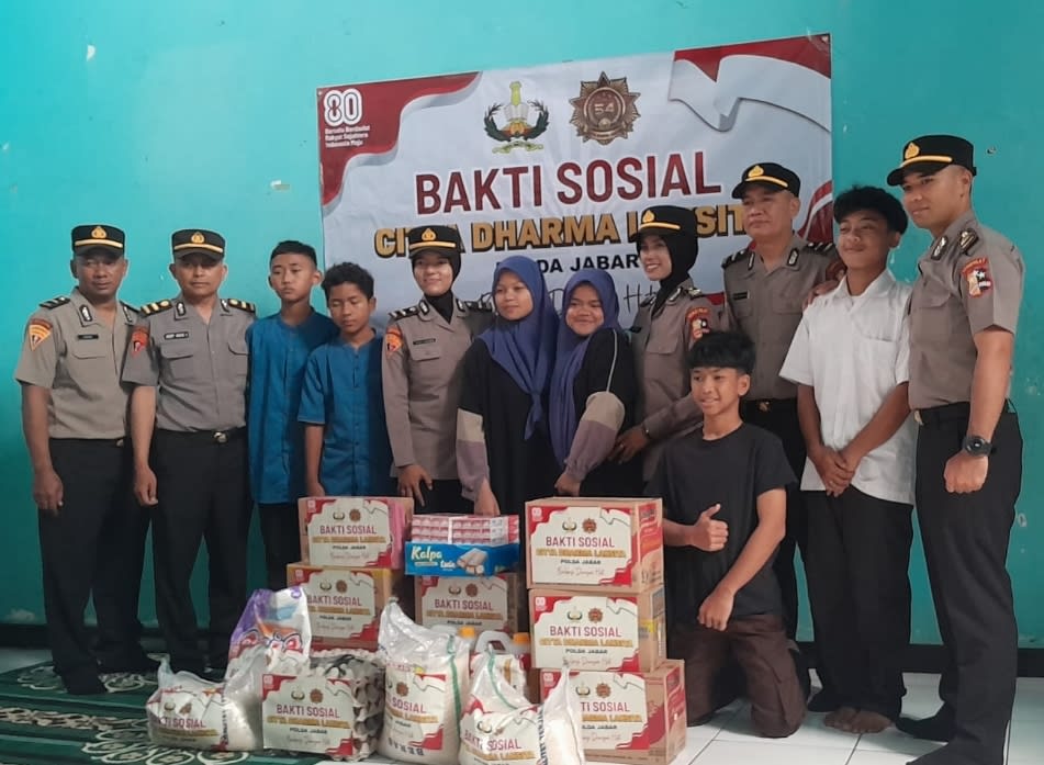 Serdik SIP Angkatan 54 Gelombang 2 Resimen Citta Dharma Laksita Polda Jabar Gelar Bakti Sosial Serempak, Kunjungi Panti Asuhan dan Masyarakat Yang Membutuhkan