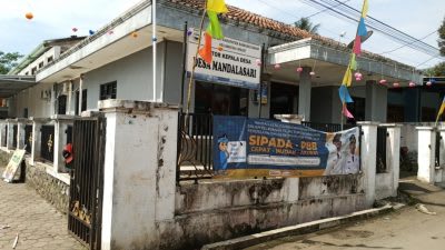 Pengerjaan Rabat Beton di Kp. Kaum RW. 11 Desa Mandalasari Kecamatan Cipatat, Disinyalir Mark up Volume dan Anggaran