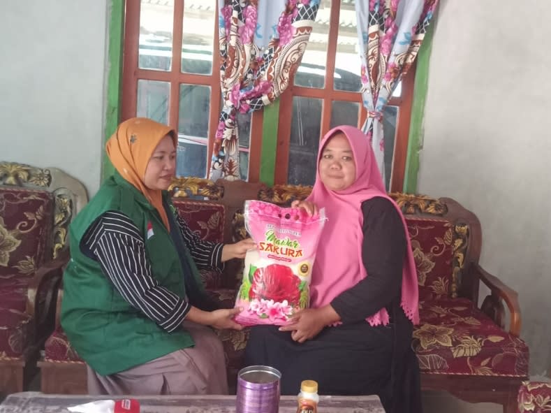 Lazisnu Ranting NU Desa Tresnomaju Salurkan Sembako untuk 35 Guru Ngaji dalam Rangka HUT RI ke-80