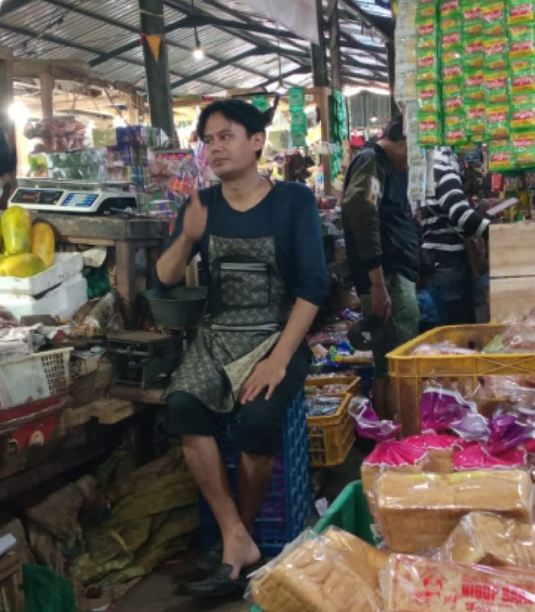 Dihari Libur Panjang Pasar Rebo Kelurahan Negeri Kidul Kabupaten Purwakarta Terlihat Sepi
