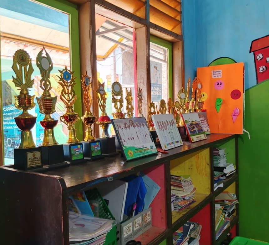 PKBM Cahaya Islami Cigedug Garut Laksanakan Sumatif Akhir Semester Ganjil Tahun 2024_2025