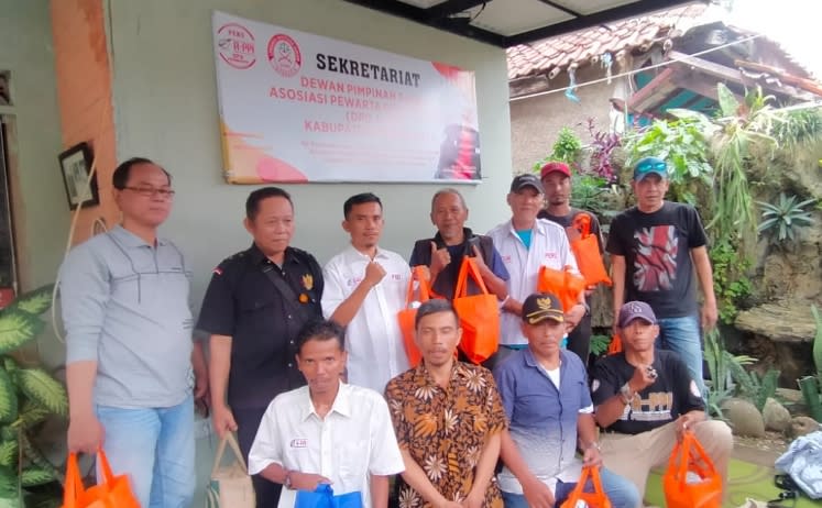 Berbagi Kebahagiaan di Bulan Ramadhan 1446 H A-PPI Berikan Santunan dan Bagikan Takjil