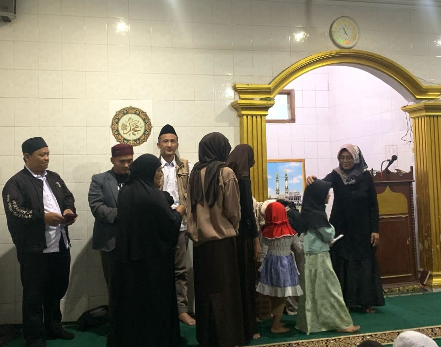 Gerakan Cinta Prabowo (GCP) 08 Kota Sukabumi Berkolaborasi Dengan Satria Sunda Sakti, Berikan Santunan Kepada Anak - Anak Yatim Piatu