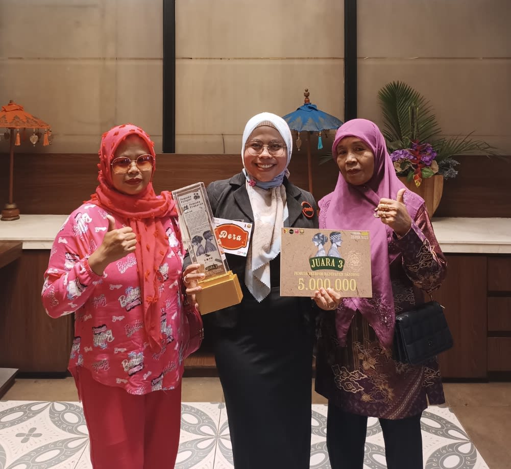 Dera, Founder d'Pikat UMKM Pendongkrak kreativitas anak yatim, Menjadi Juara 3 Pemuda pelopor Kabupaten Bandung : Bersyukur sampai di titik ini