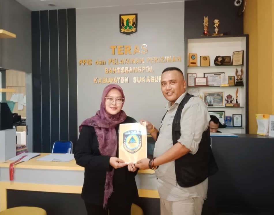 LSM DAMPAL JURIG Jabar Serahkan Laporan Berita Acara Kegiatan Akhir Tahun 2024 Ke Bakesbangpol Kabupaten Sukabumi