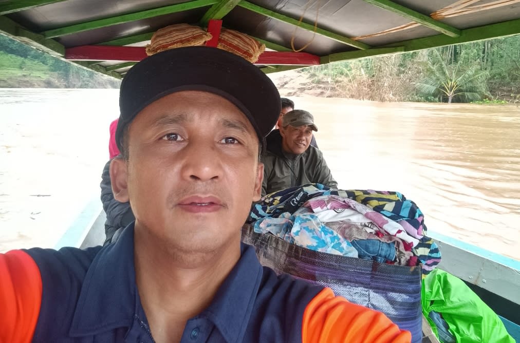 Gerakan Cinta Prabowo dan Paguyuban S3 dengan CORPS Alumni Maritim Indonesia Bersama Membantu Korban Bencana Alam Sukabumi