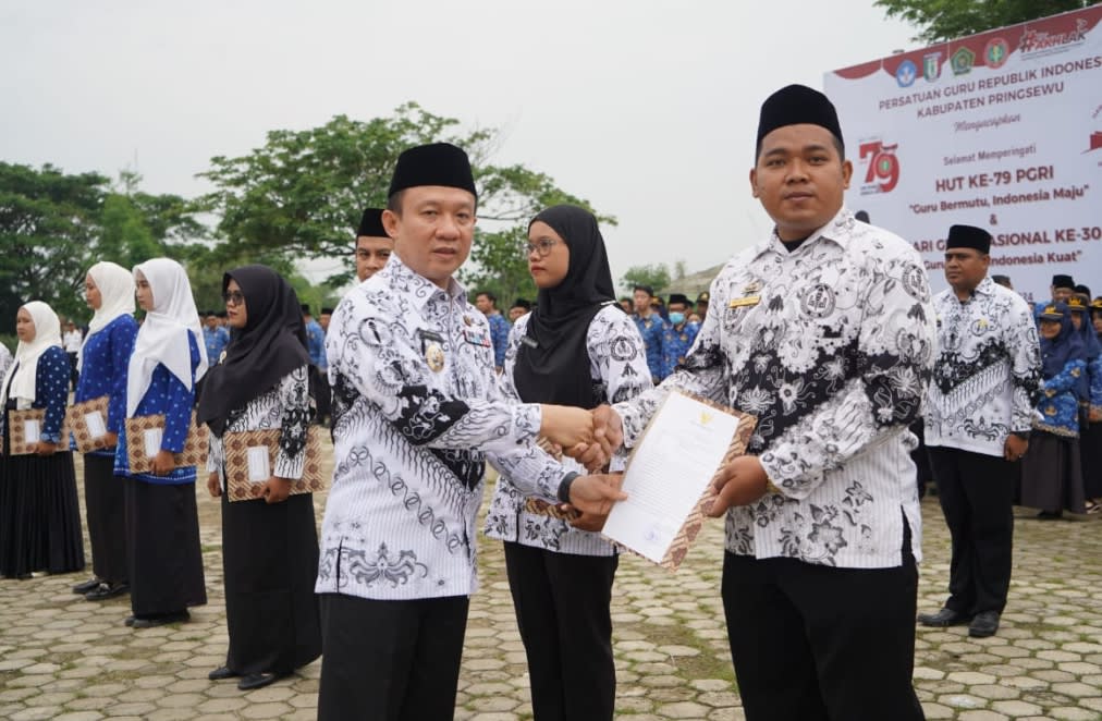 Peringatan HGN 2024, Pj Bupati Pringsewu Apresiasi Para Guru