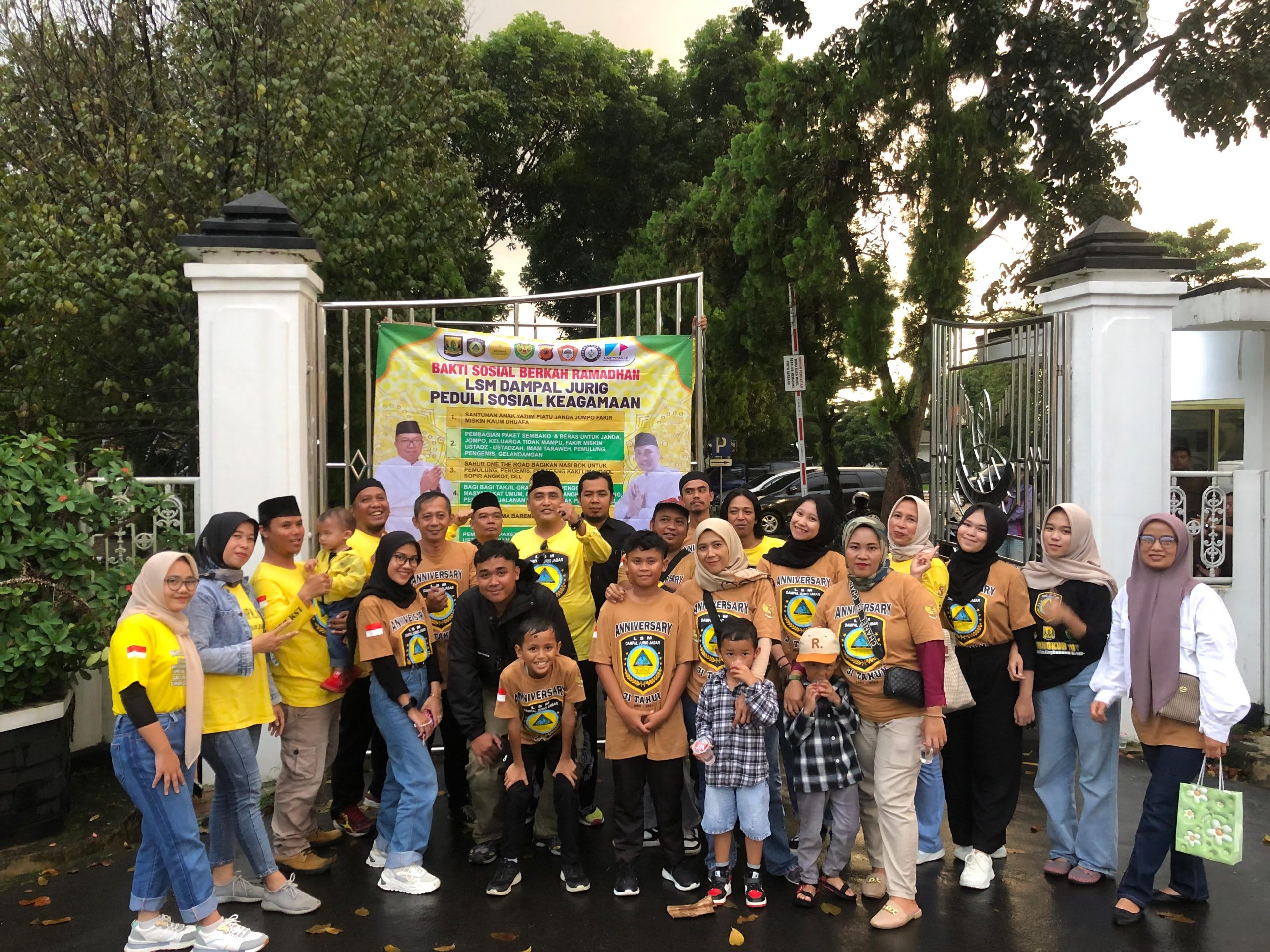 Ramadhan Berkah Jelang Bukan Puasa Lsm Dampal Jurig RKMMJ Gelar Baksos Bagikan 500 Paket Tak"zil Gratis