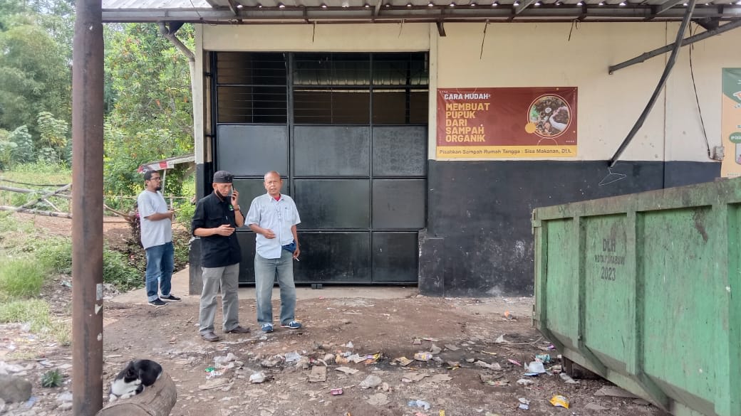 KEGIATAN PENGELOLAAN PERSAMPAHAN RW 14 KEC. CIKOLE KOTA SUKABUMI