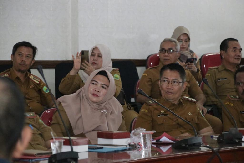 KANG JIMAT SAMBUT TIM ENTRY MEETING IRDA PROVINSI BERHARAP ARAHAN DI SISA MASA JABATANNYA SEBAGAI BUPATI SUBANG