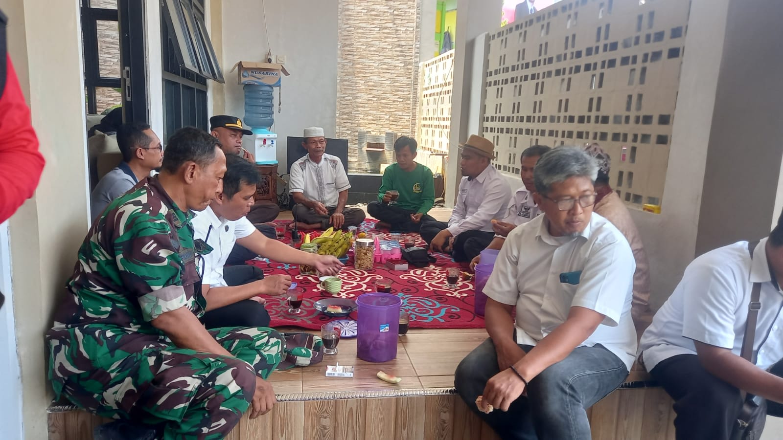 Porkopincam Cisalak Didampingi Para Jurnalis Lakukan Monitoring Jelang Pilkades Desa Mayang
