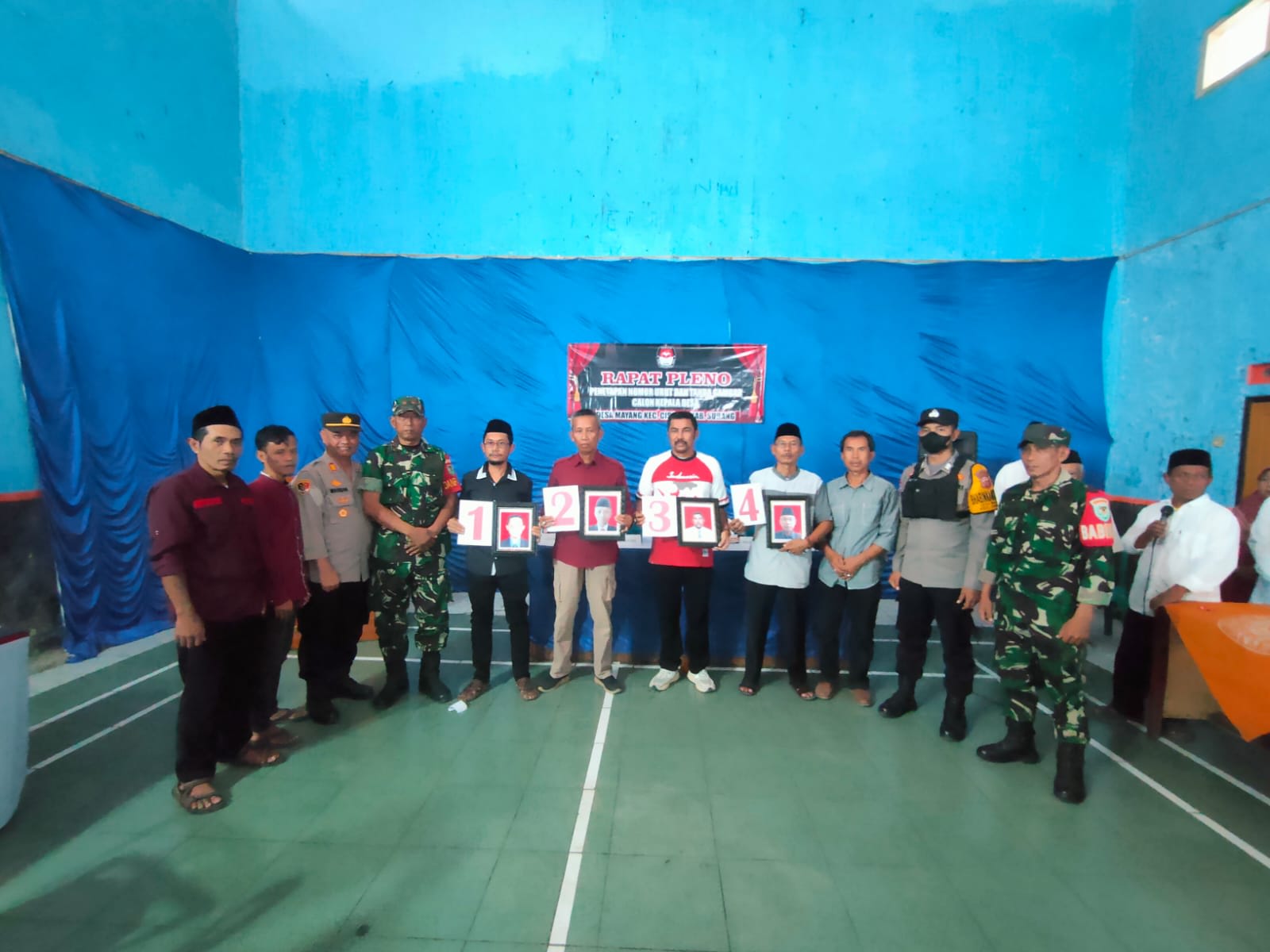 Porkopincam Cisalak Kawal Rapat Pleno Penetapan Nomor Urut Dan Tanda Gambar Calon Kepala Desa Mayang Kec. Cisalak Kab. Subang