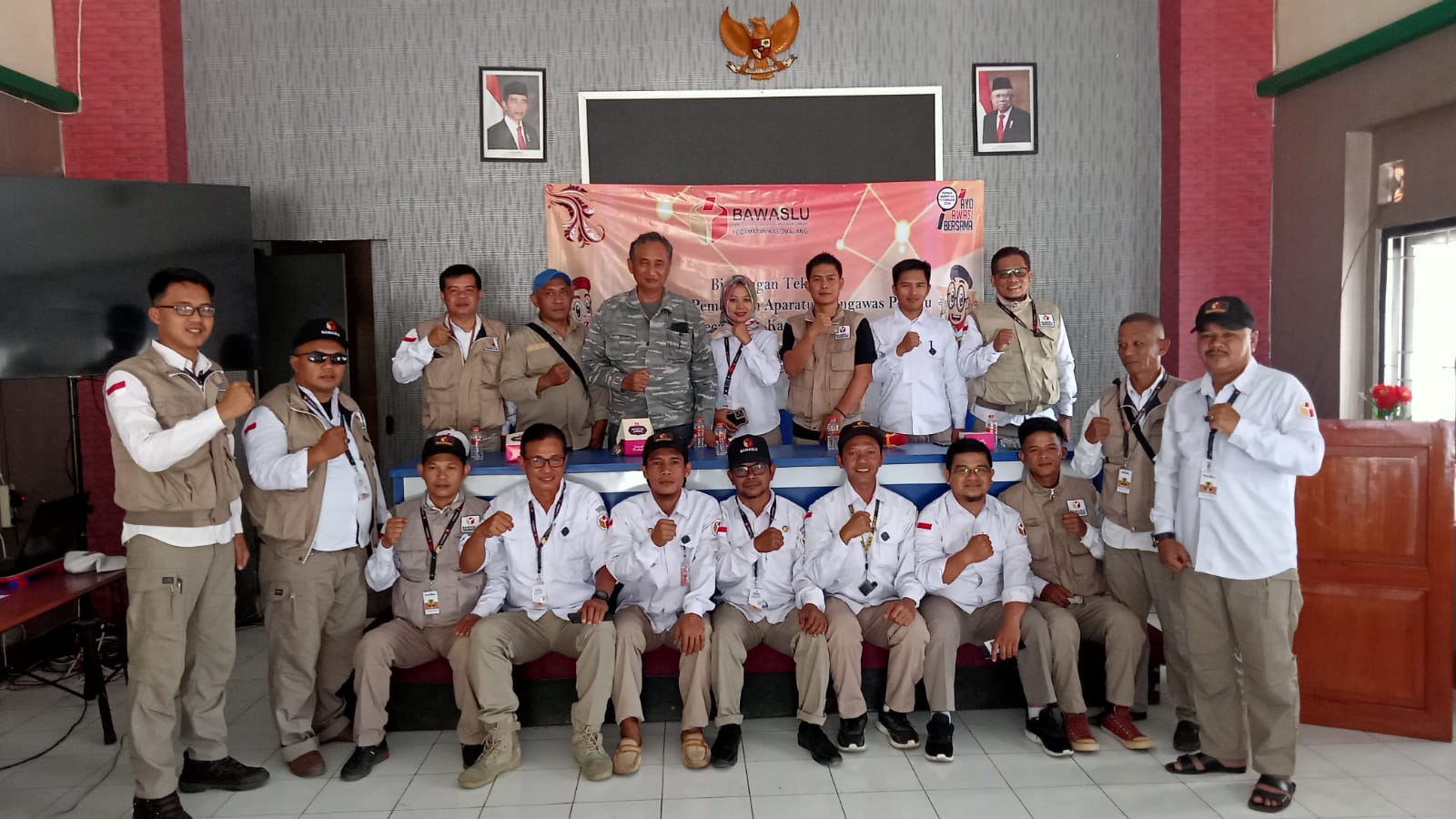 Bimtek Fasilitasi Dan Pembinaan Aparatur Pengawas Pemilu Kecamatan Kasomalang, wujudkan Pemilu Yang Berkarakter Dan Bermartabat