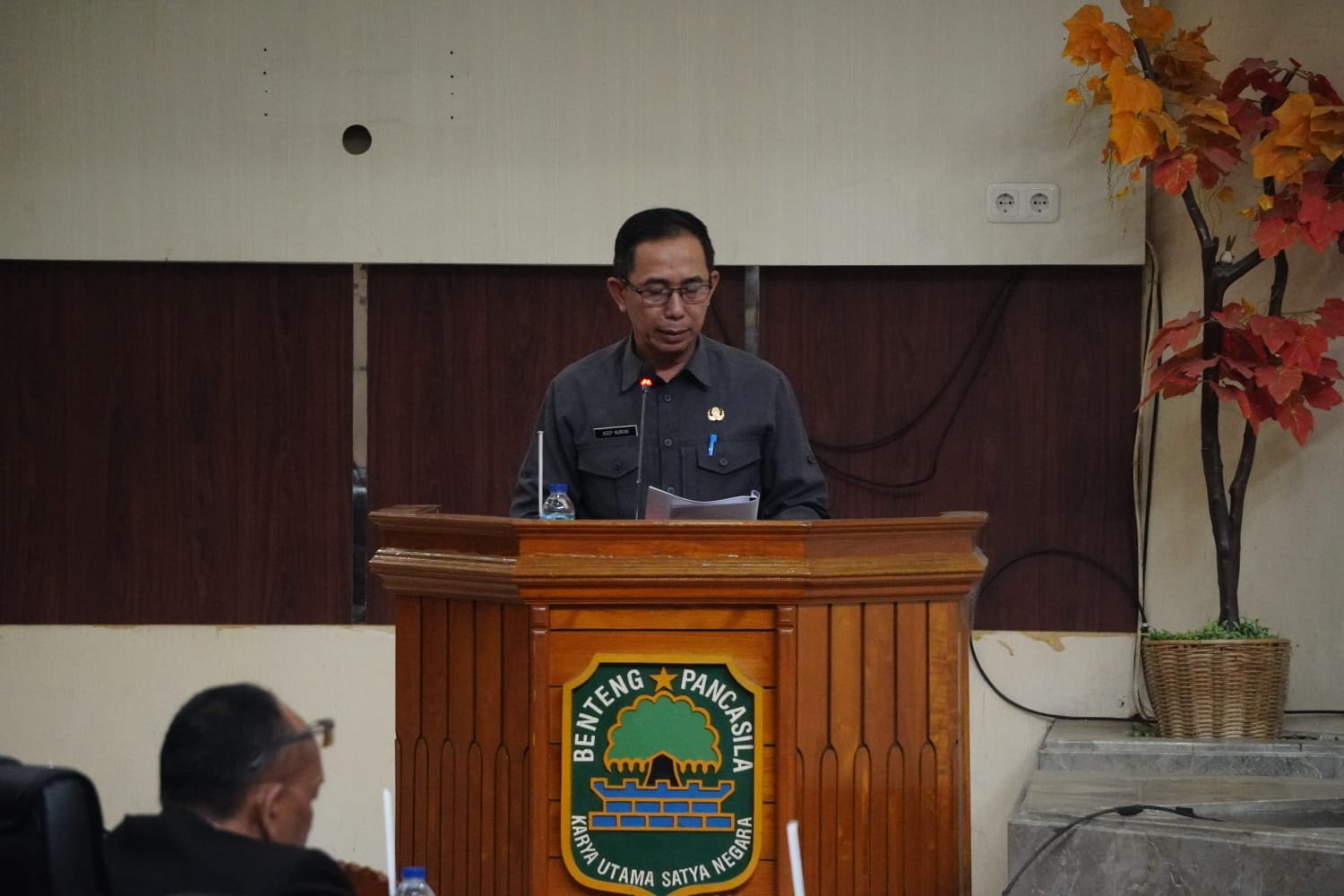Jawab Pandangan Umum RAPBD Perubahan 2023 dan Raperda Penyelenggaraan Pesantren di Kab.Subang