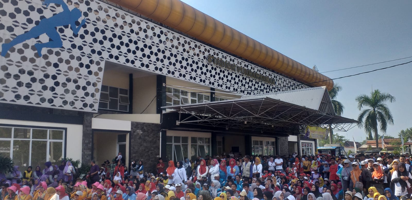 Peringati Hari Koperasi Ke-76, DKUPP Purwakarta Gelar Jalan Santai dan Beri Penghargaan Kepada Koperasi Berprestasi