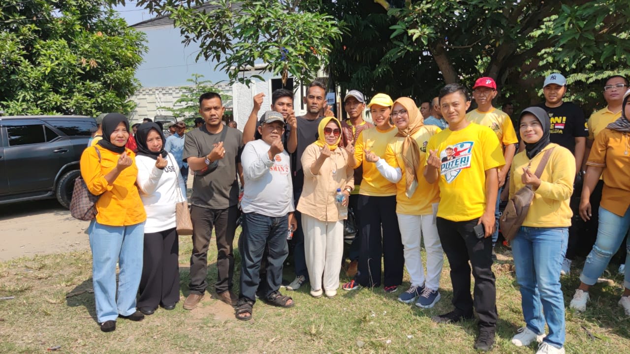 Semarak Pembukaan Puteri Komarudin Cup di Purwakarta: Pertandingan Voli, Senam Bersama Hingga Santunan Sembako