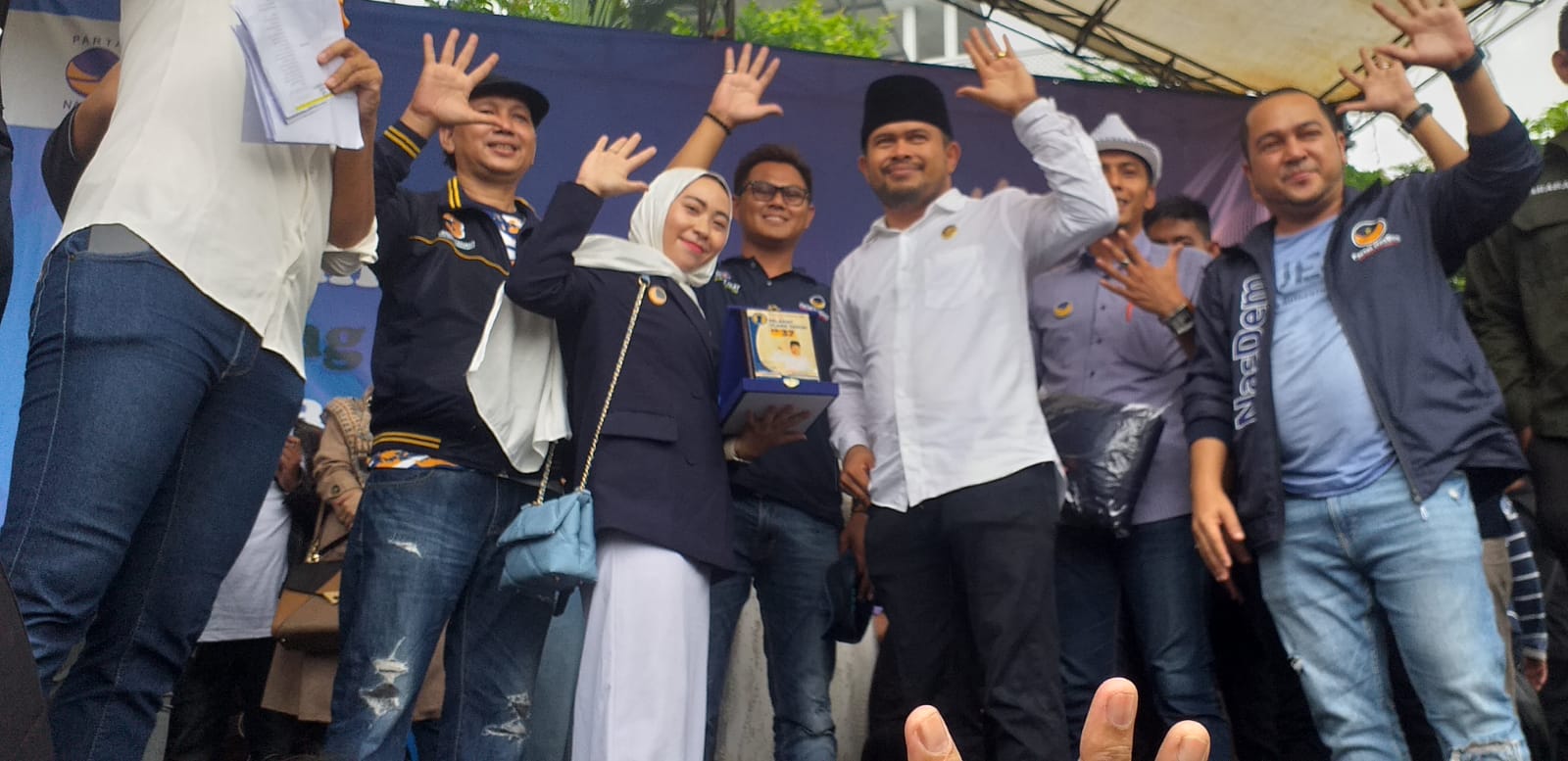 DALAM PERAYAAN ULANG TAHUN BANG IJO, DI TAMAN BATU KECAMATAN BOJONG. HADIR KETUA DPC PARTAI NASDEM KAB.PURWAKARTA LUTFHI BAMALA
