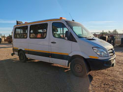 Mercedes-Benz Sprinter Bus 4