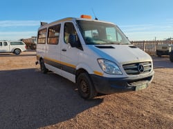 Mercedes-Benz Sprinter Bus 1