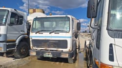 Used Mercedes-Benz V-Series Concrete / Cement Mixer Truck (6m3) 3