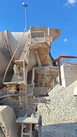 Used Tata Novus 3439 Concrete / Cement Mixer Truck ( 6m3) 5
